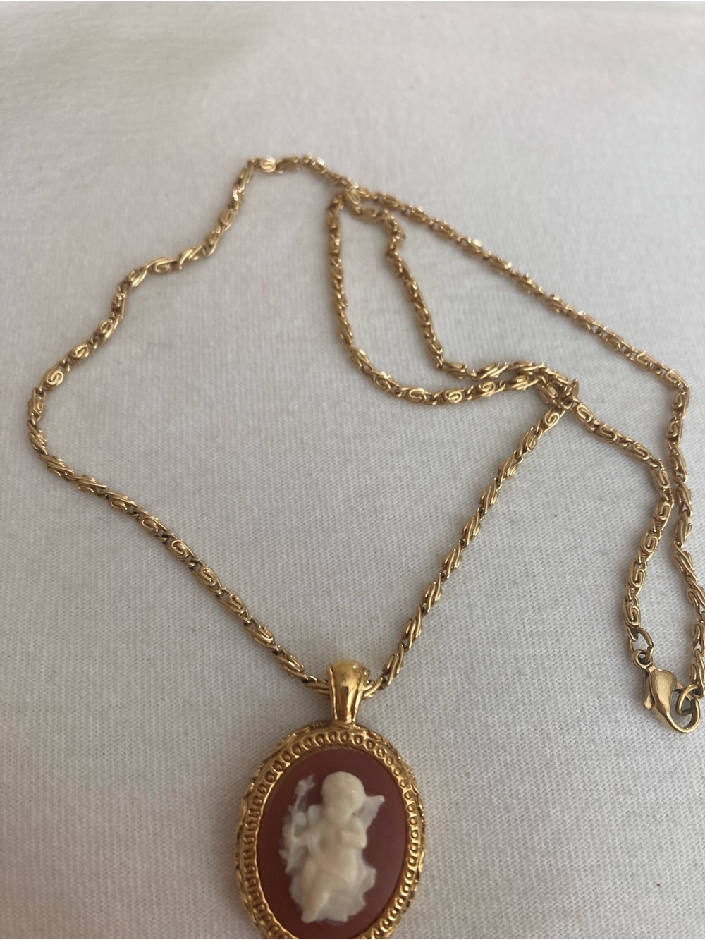 The Vatican Library Collection Angel Cherub Intricate Frame Pendant Necklace - Picture 5 of 8